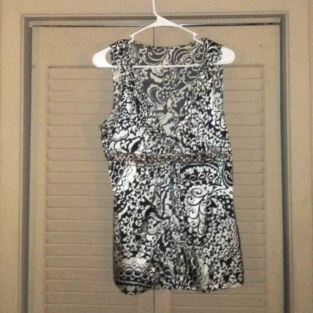 Sleeveless Fashion Top